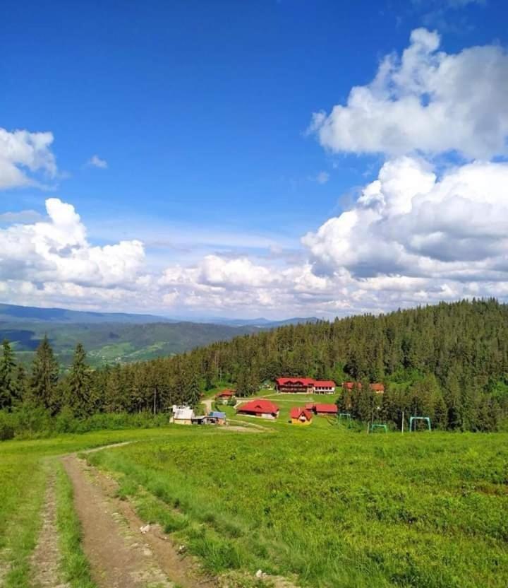Baza Vidpochynku Ilz Villa สลาฟสเก ภายนอก รูปภาพ